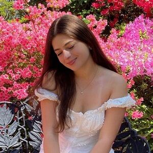 Meet your Posher, Marina